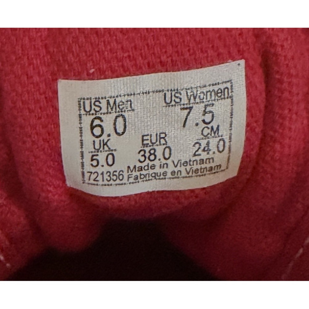 Size 6 Mens Size 7.5 women- VANS Old Skool Racing Red - Picture 7 of 7